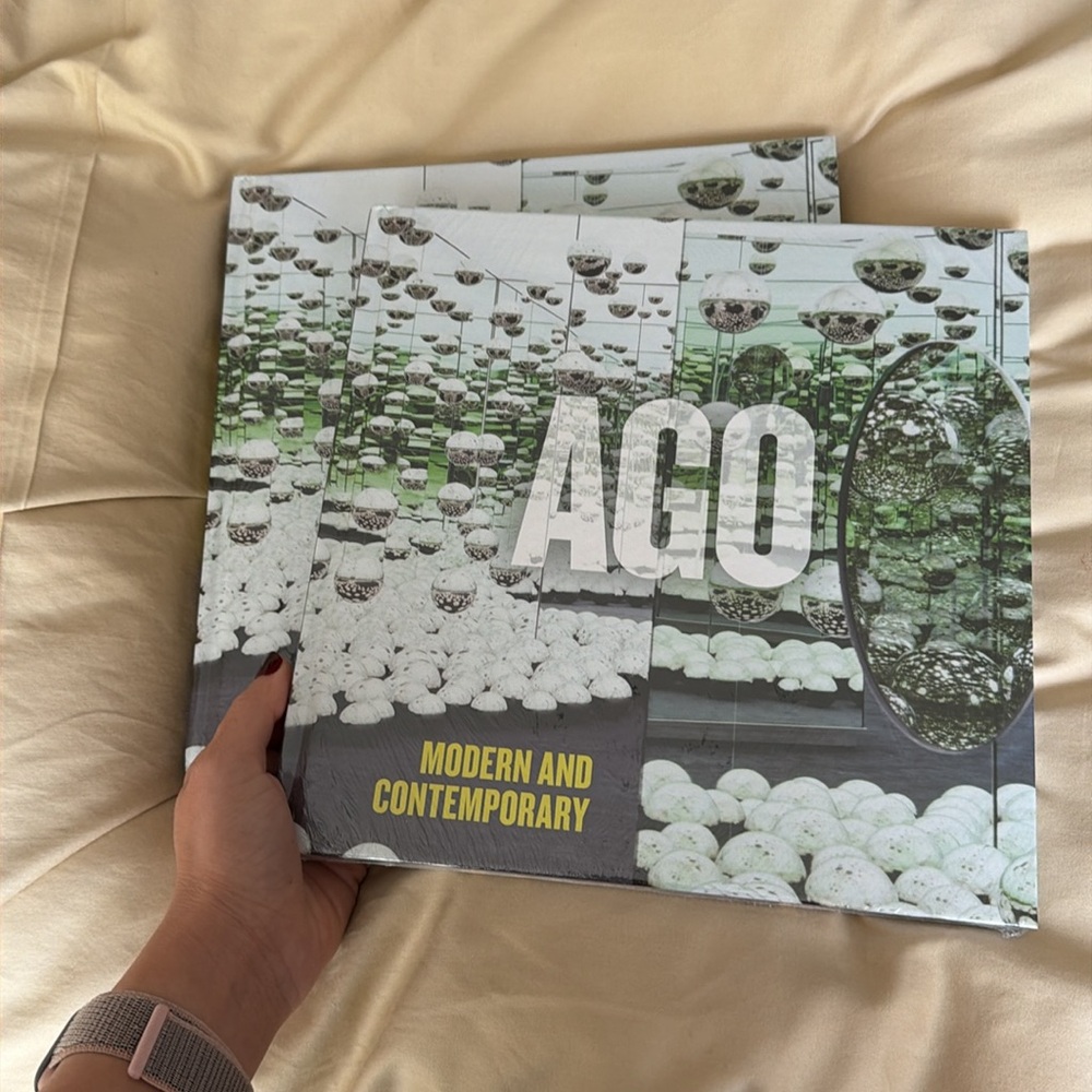 🗽2 New in Plastic | AGO | Coffee Table Books (2)